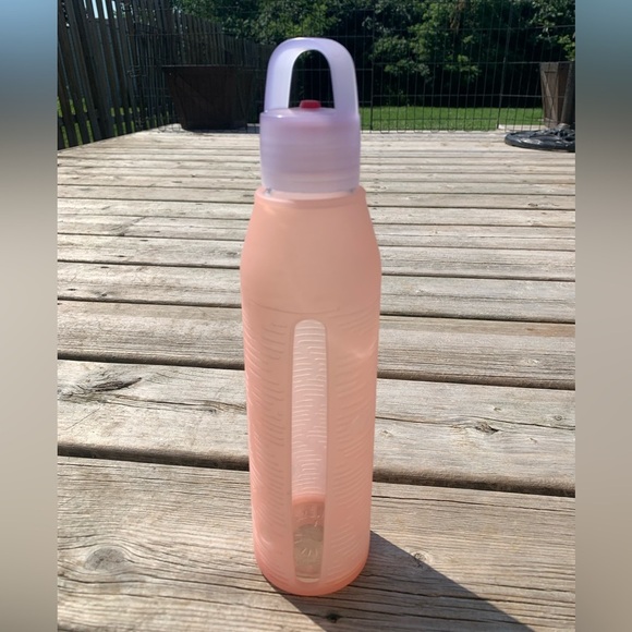 Lululemon Frosted Peach Pink 24oz Water Bottle with Handle - Picture 4 of 9